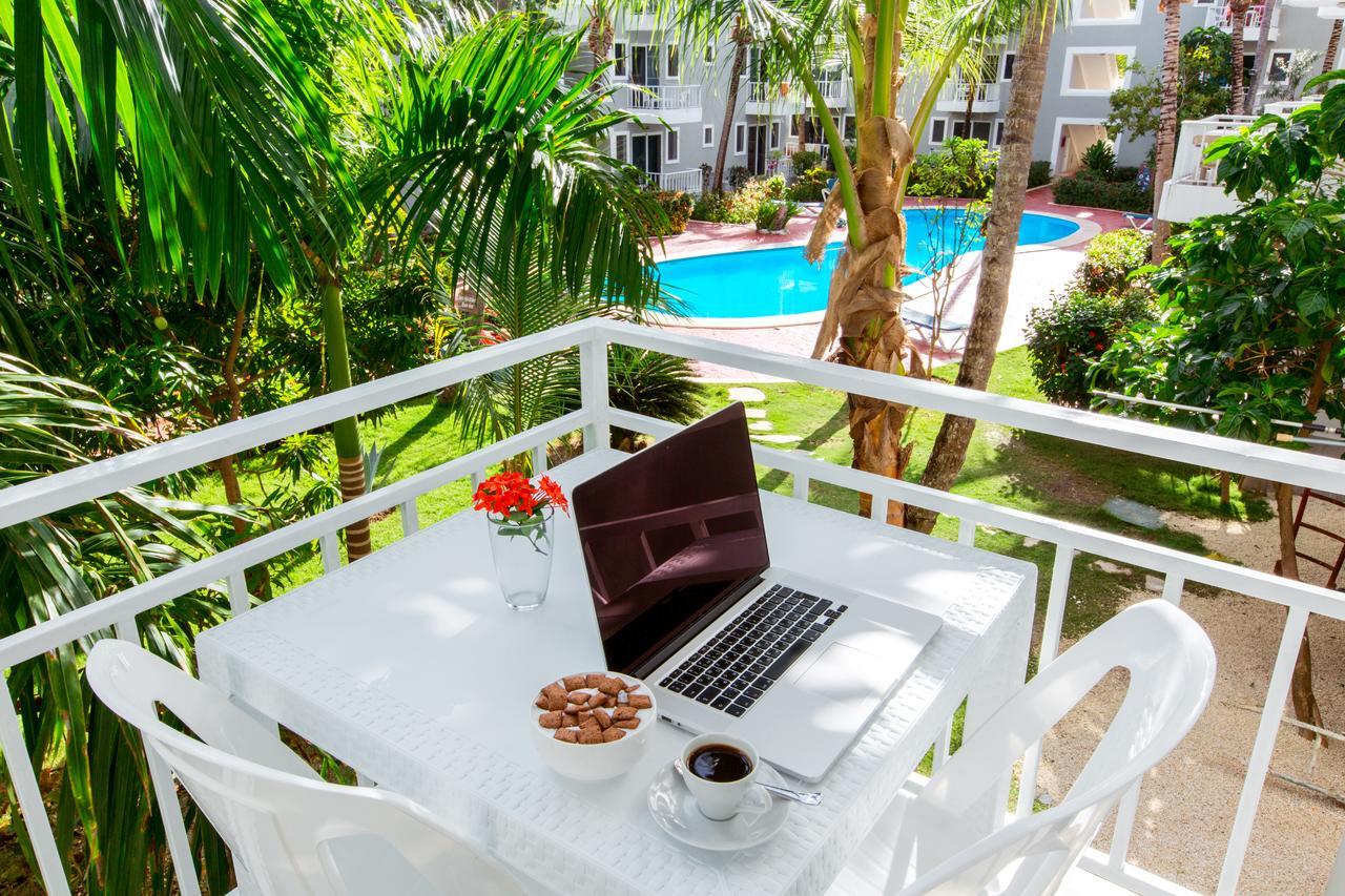 Hotel Fiesta Deluxe Πούντα Κάνα Εξωτερικό φωτογραφία